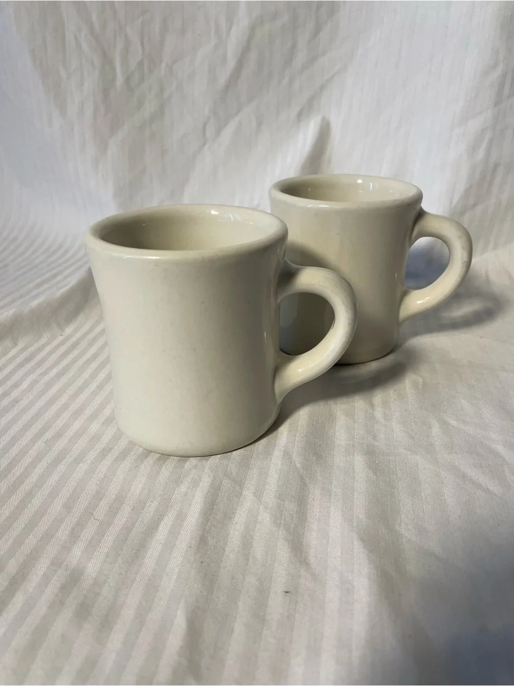 2 vintage Victor coffee mugs